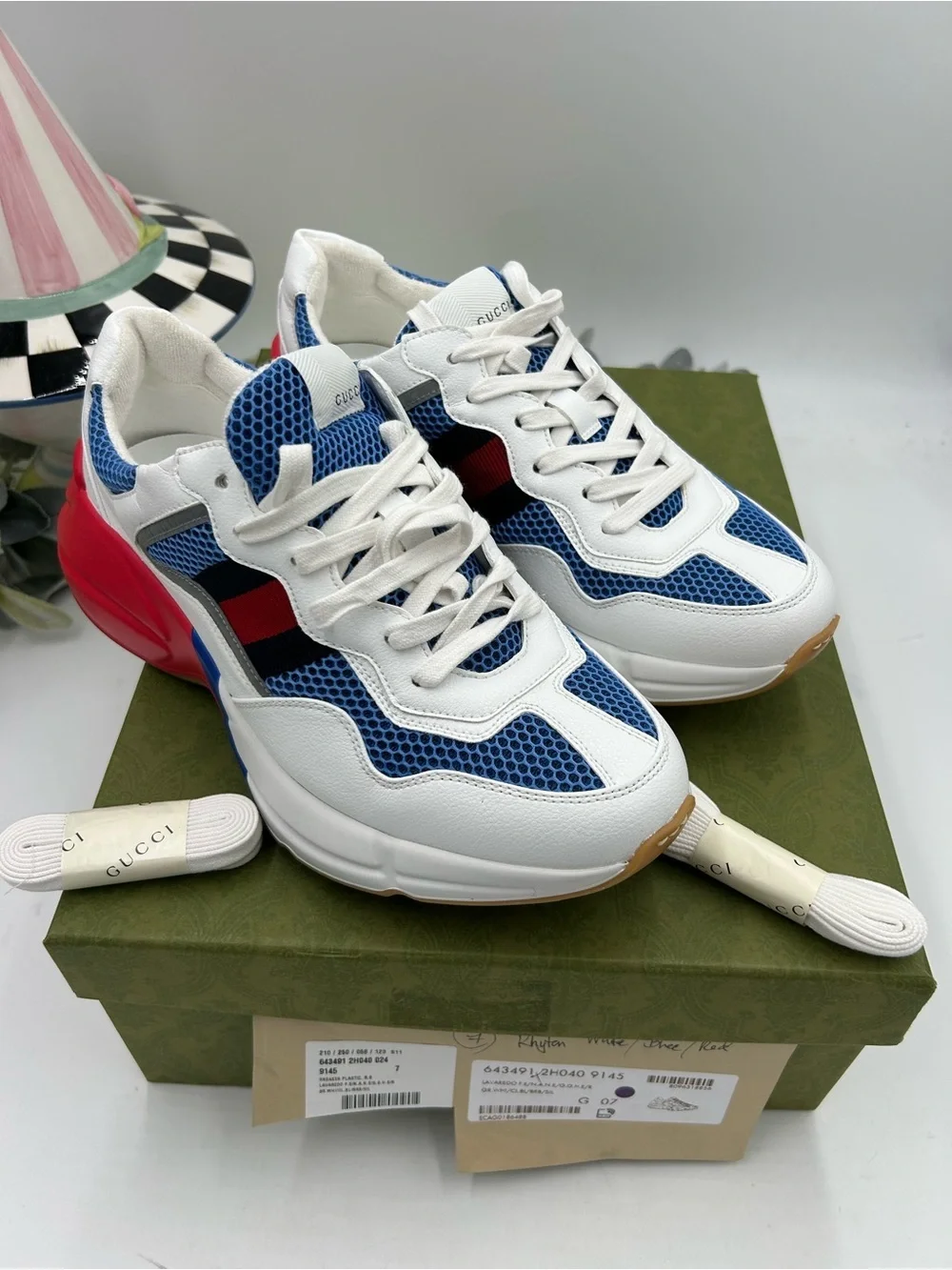 Men's Gucci RYTHON red/white/blue sneakers size 7 fits eight US made in Italy